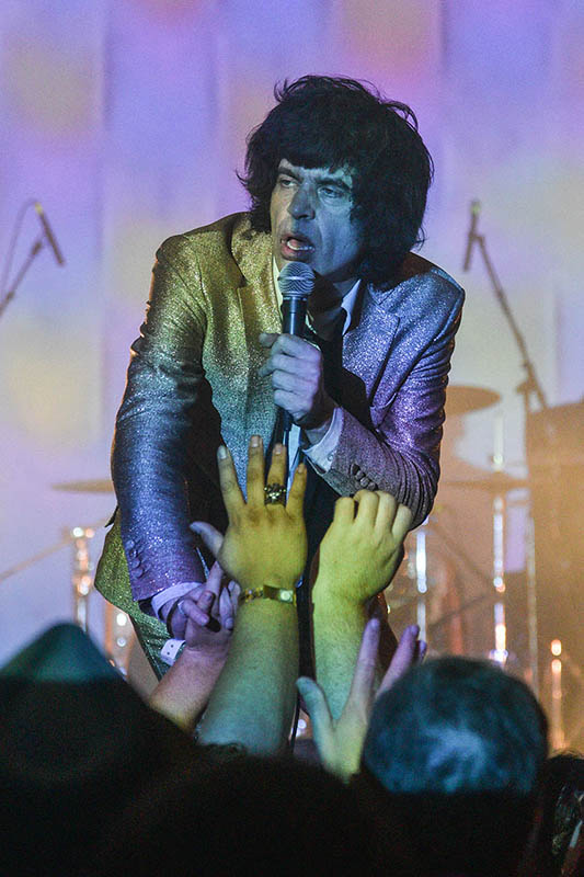 Ian Svenonius of The Make-up